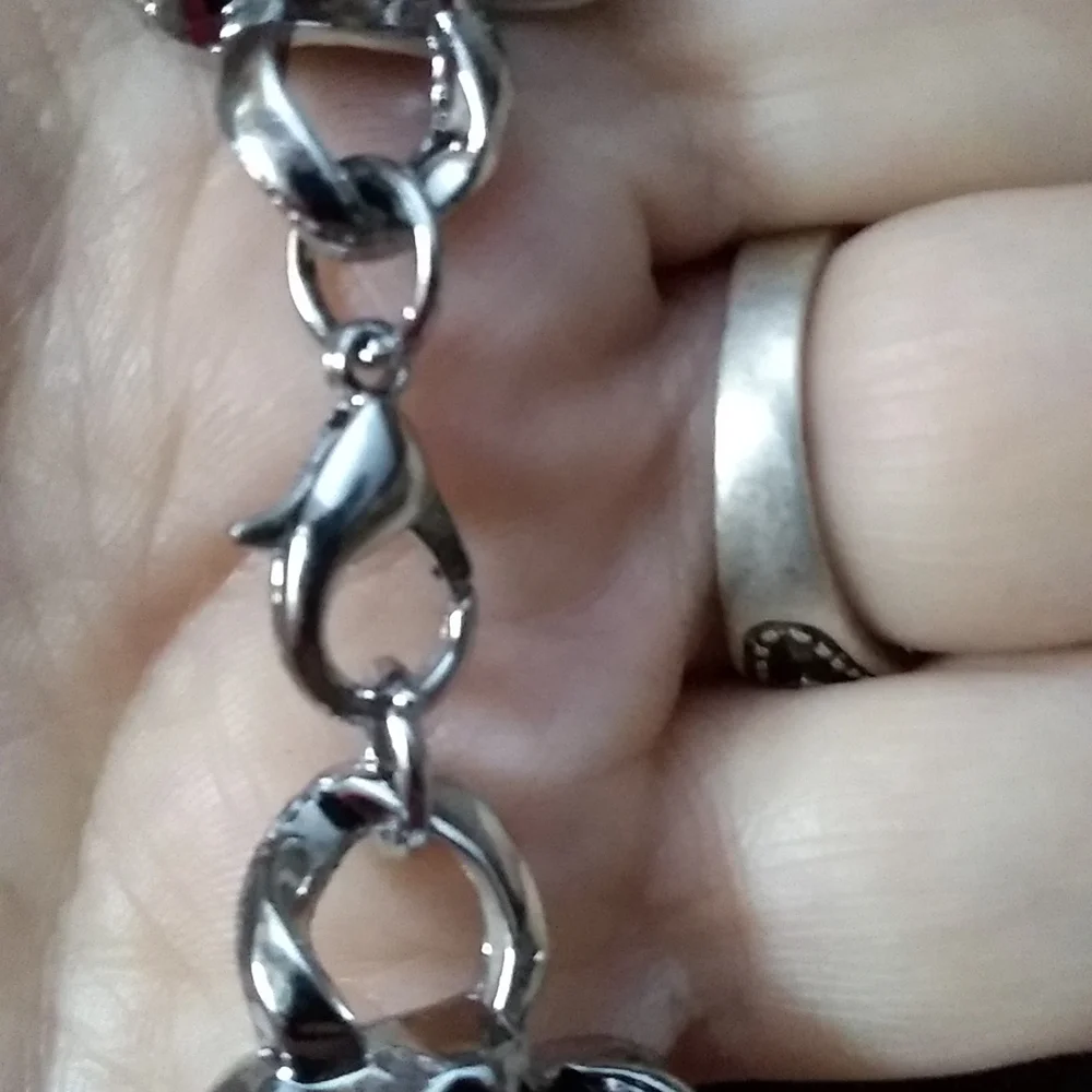 Five Smiling Skulls Bracelet - Picture 7 of 7